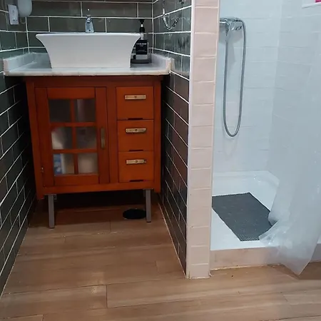 Triana Con Patio Andaluz Privado Apartman